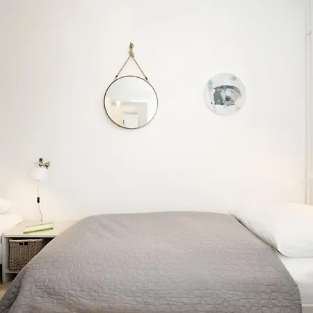 Schützenweg 13 15 8 *