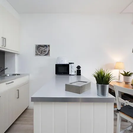 Schuetzenweg 13-15 Kuestenkoje * Kellenhusen